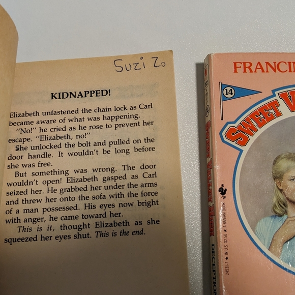 Sweet Valley High books set of 2 - Picture 2 of 3